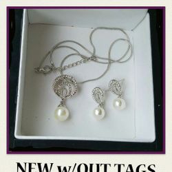 NEW Silver-Tone Pearl & Rhinestone Necklace & Earring Set