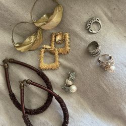 Jewelry Set 7 Pieces 75$ Fashion Pearl Silver Crystals 