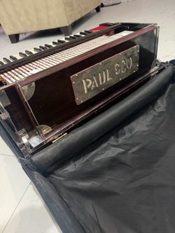 Old and Used Harmonium good for beginners