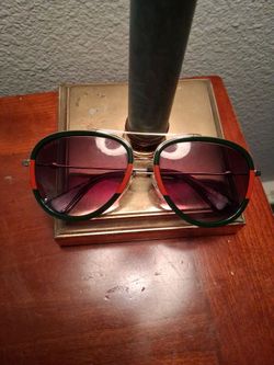 Authentic Gucci glasses no case
