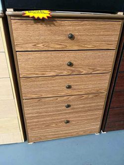 New 5 Drawers Oak 