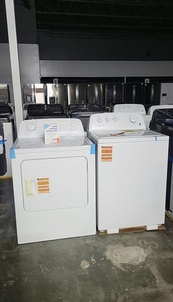 Conservator Top Load Washer & Electric Dryer Set – White, Agitator
