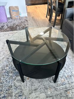 Used coffee table - willing to negotiate