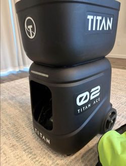 Titan Ace pickleball machine