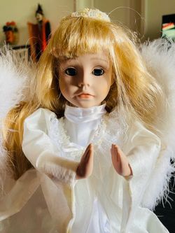 Holiday Angel Porcelain Face & Praying Hands 12”