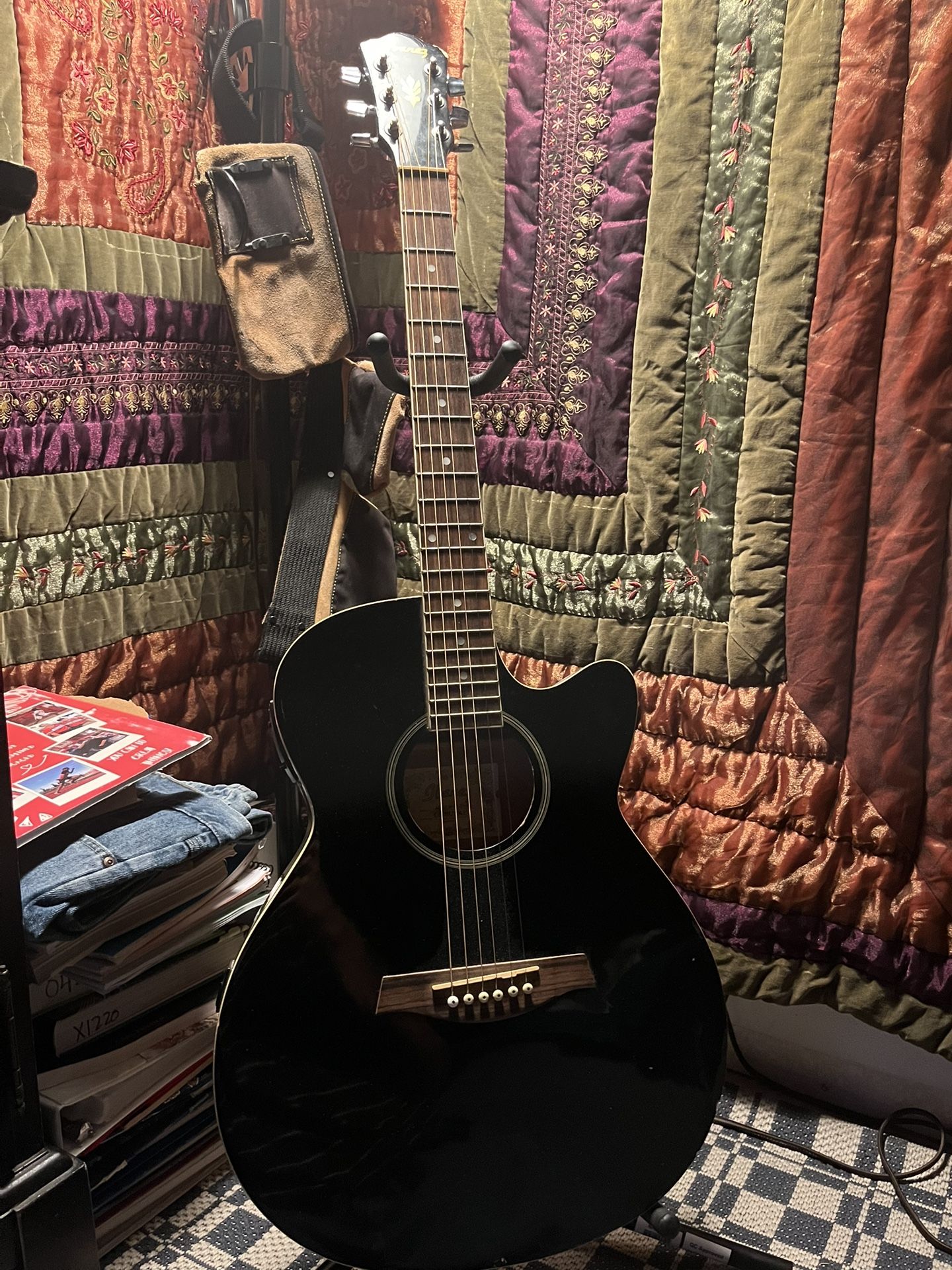 Ibanez Acoustic/Electric Guitar