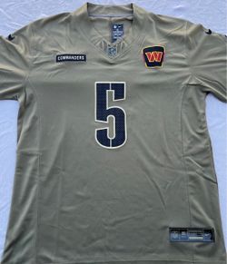 WASHINGTON COMMANDERS DANIELS SALUTE TO SERVICE