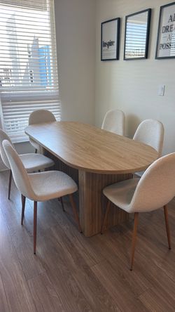Dining table +6 chairs