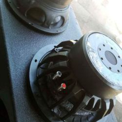 D Subwoofers Are Both 10-in Subwoofers And They Both Hit Pretty Good And Hard For Tens I'm Asking $100 For Both Diamond Audio And Diablo Audio