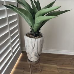 Artificial Plant 