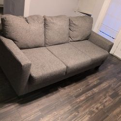 Sofa And Love Seat w Pillos