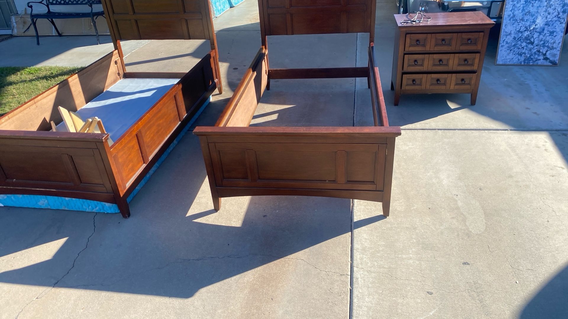 Twin Beds And Nightstand