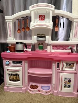 Play Kitchen