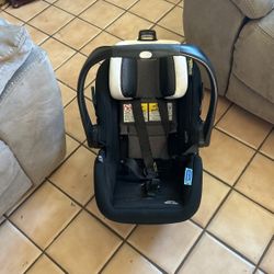Graco Infant Car Seat