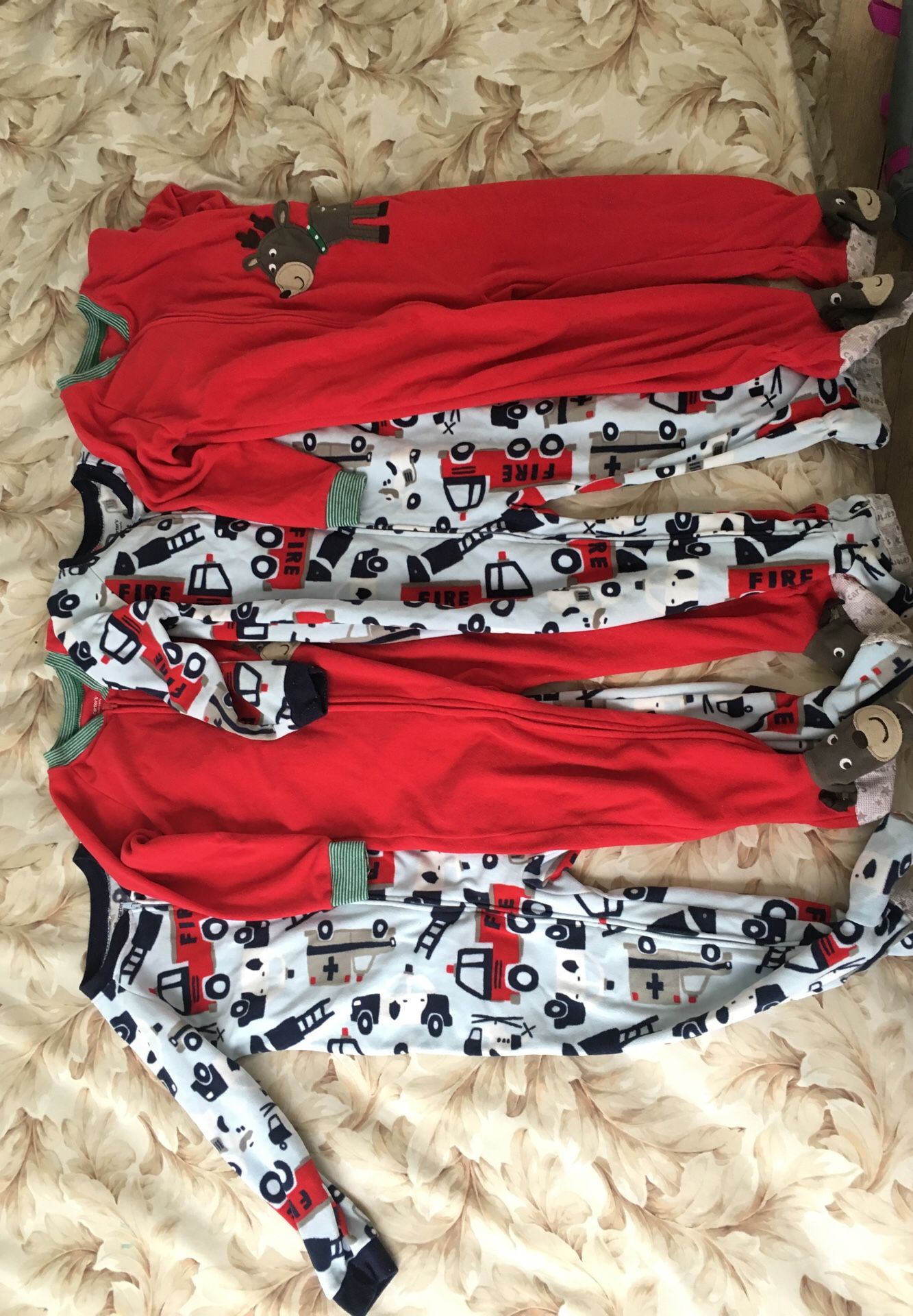 Kids pijamas onesies size 3t kids