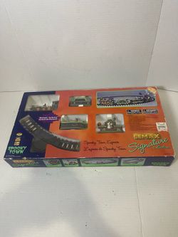 Lemax Spooky Town Express Train Set Signature Collection 94954 Halloween