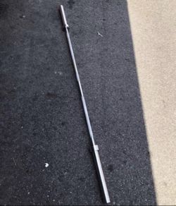 Olympic barbell 7ft 45lbs chrome. BRAND NEW