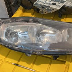 2014-2018 Ford Fiesta Headlight Halogen OEM Left Driver Side LH AFTERMARKET