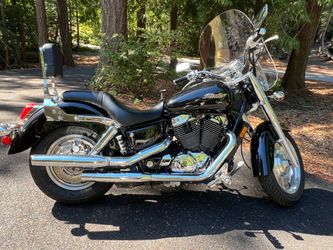 2005 Honda Shadow Sabre VT1100C2