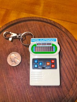 Miniature keychain Mattel football game