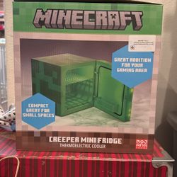 Minecraft Creeper Mini Fridge Thermoelectric Cooler 