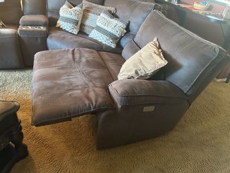 Double recliner couch with power reclining buttons