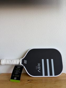 REV Pickleball Aria Paddle Black/White USA Pickleball Approved T700 Carbon 16mm