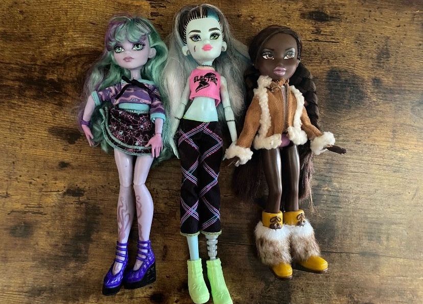 Monster High & Bratz Doll
