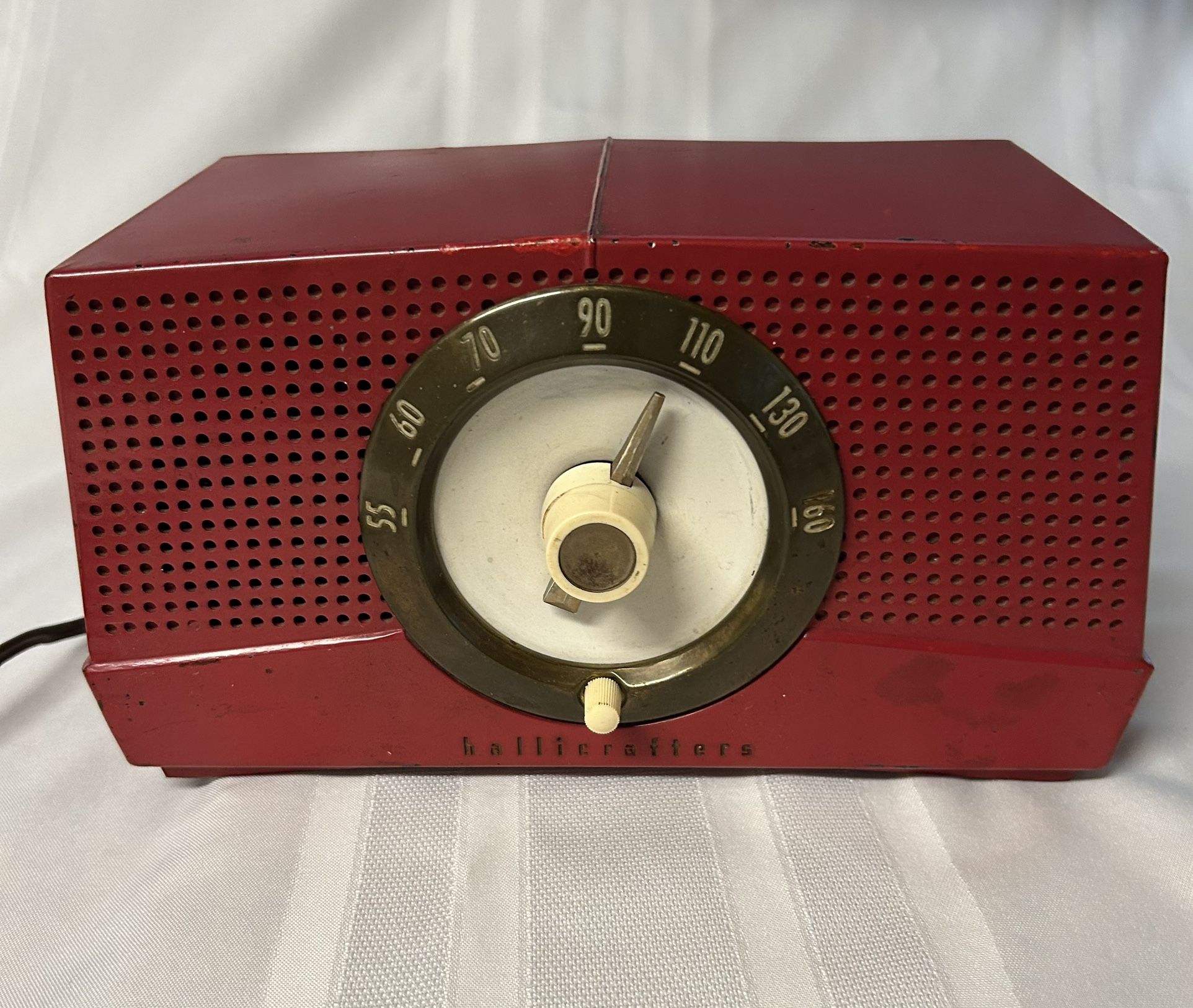 Retro Mid Century Cherry Red Radio 1950’s