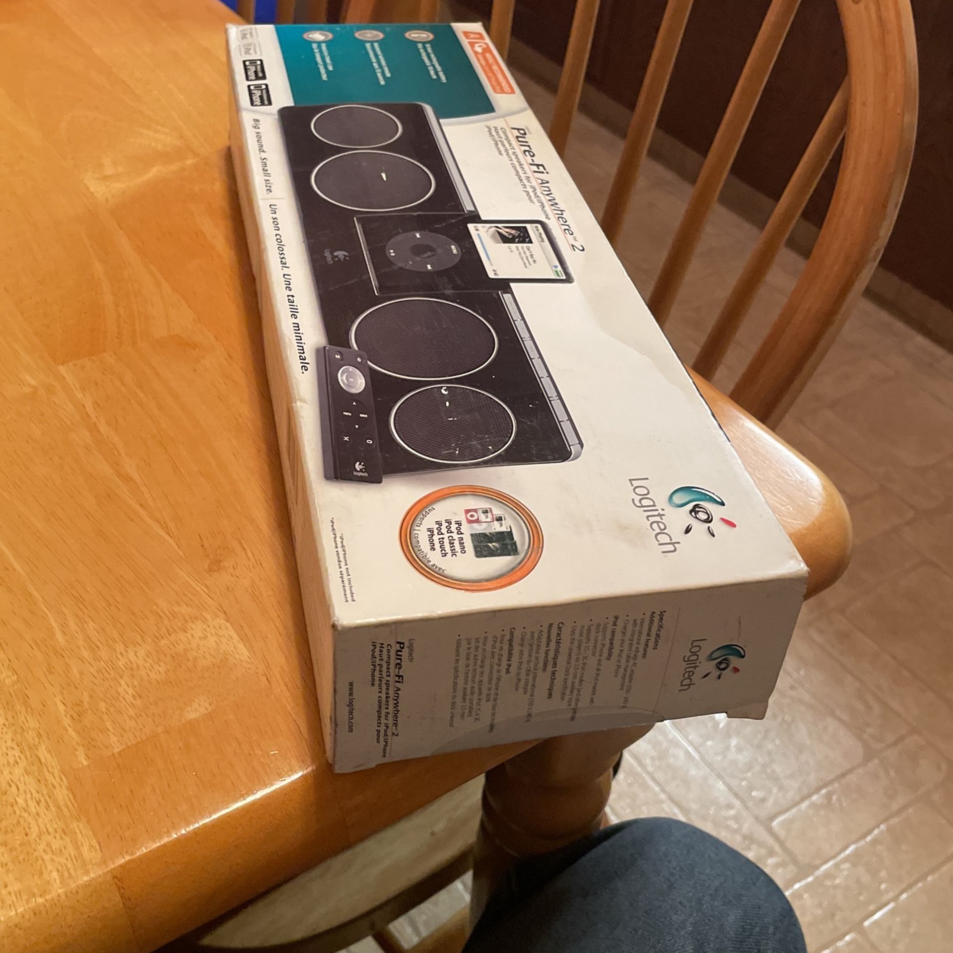 Logitech Pure-Fi Anywhere 2
