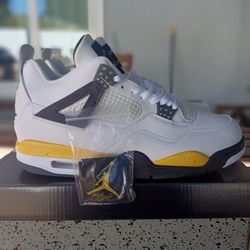 Air Jordan 4 Retro Rare Air  Tour Yellow Sneakers