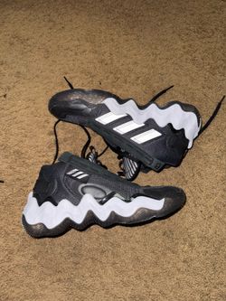 Adidas Exhibit B basketball shoes