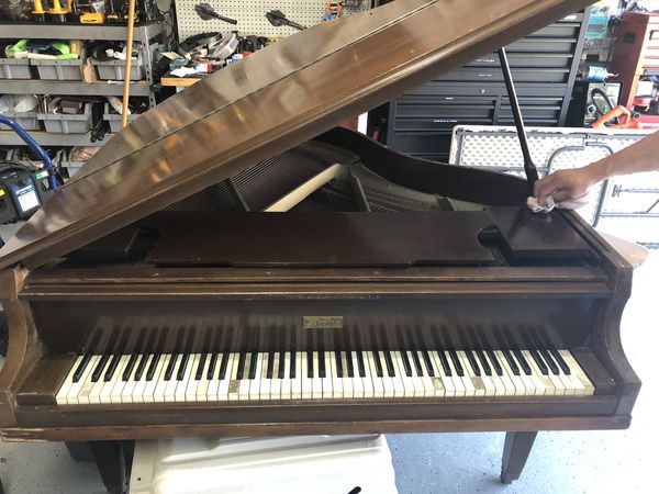 1929 schultz baby grand piano