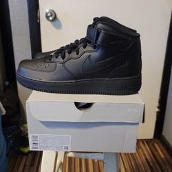 Air Force 1 High Black Brand New Sze 9 $90
