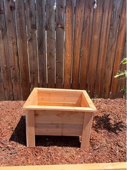 Small Rectangle Cedar Raised Planter