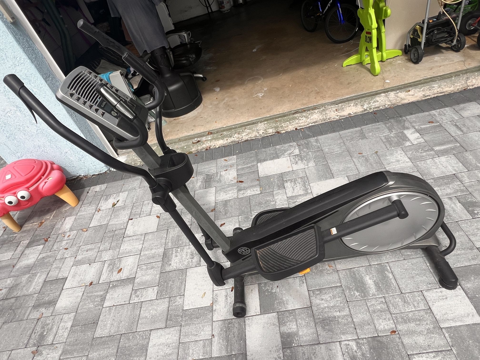 Gold Gym Elliptical