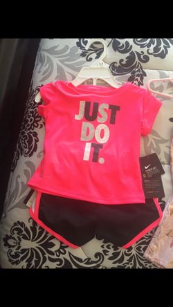 BRAND NEW GIRLS NIKE OUTFIT