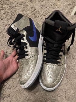 Air Jordan 1 Mid Gold Metallic High-Top Sneakers SIZE 11