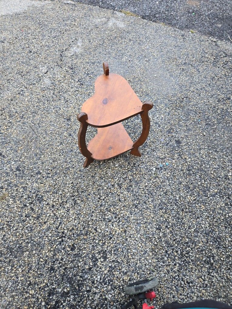 Heart Shaped End Table 