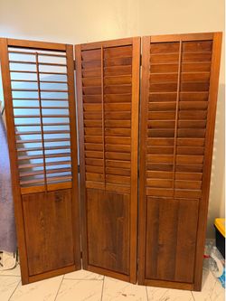 3 panel folding divider