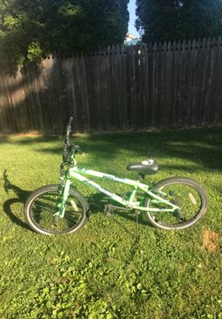 MADDGEAR BMX BIKE