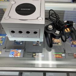 Nintendo GameCube $120 Gamehogs 11am-7pm