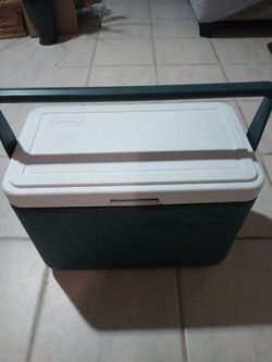 Coleman  Cooler with Handle   ( 28 Qt )
