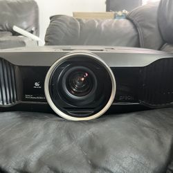 Premium Home Theatre Projector