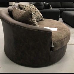 Brand New❇️oversized Chocolate Comfort Chair✅ 