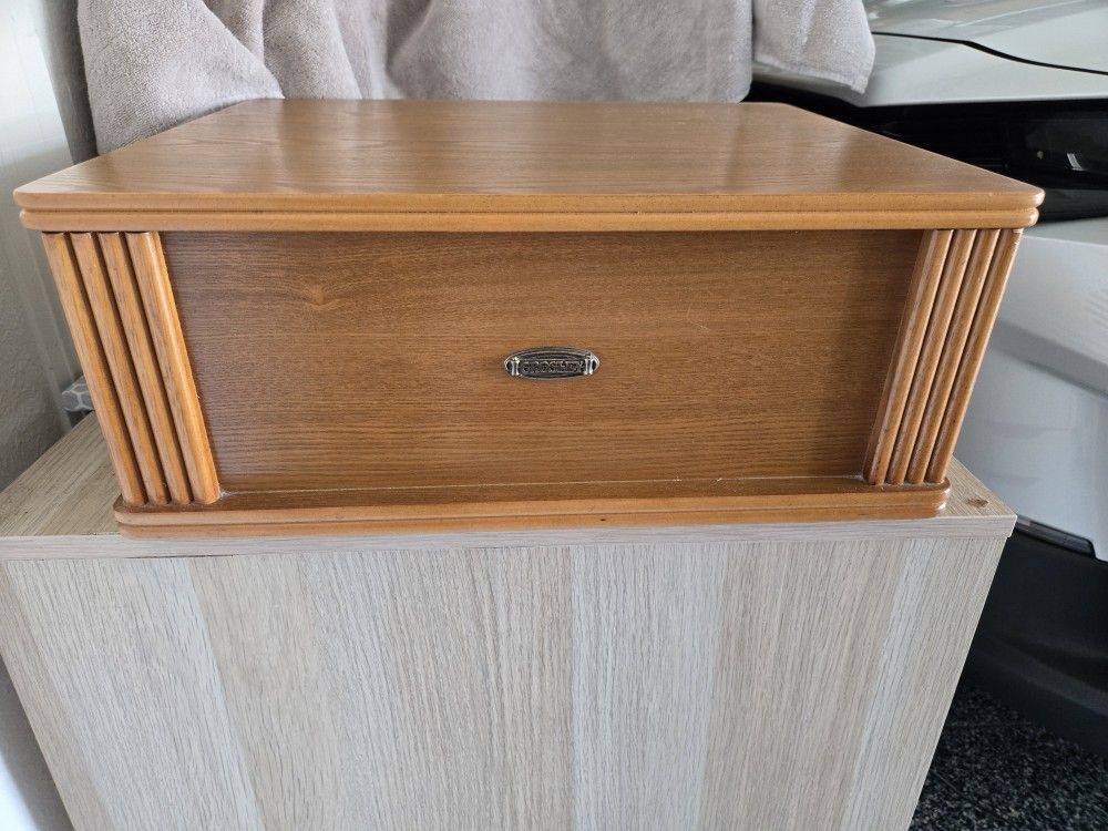 Crowley CR47 Vintage Turntable Record Player