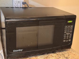 Danby Black Microwave Fully Functional $40