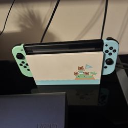 Nintendo Switch + Controllers + Accessories