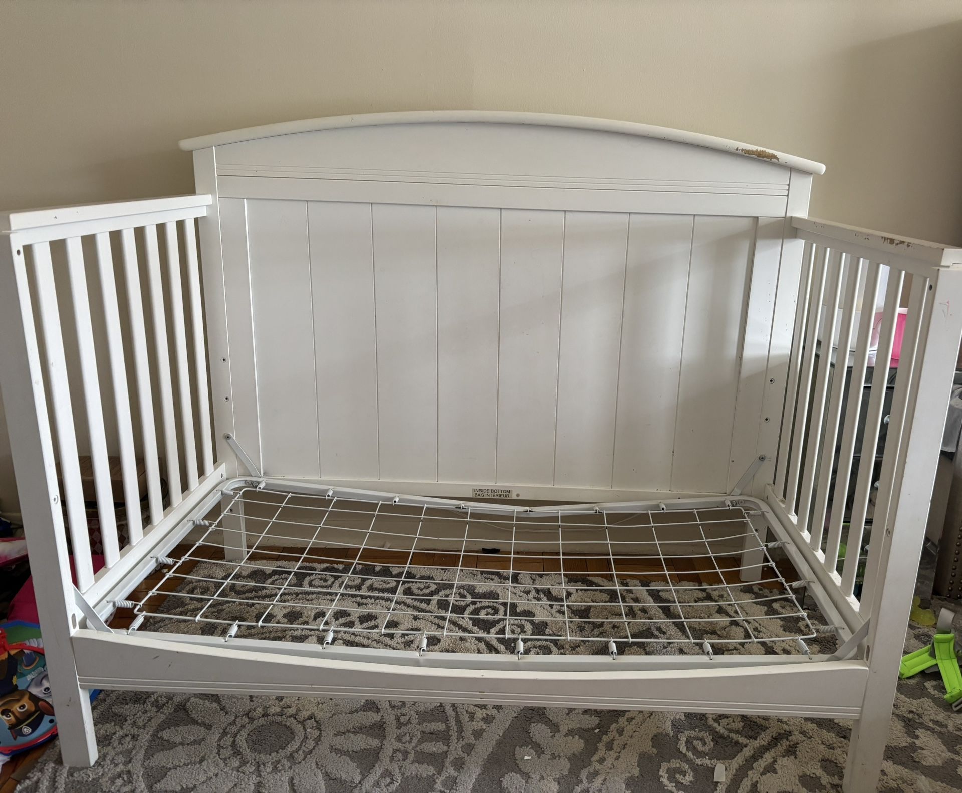 Baby Crib 