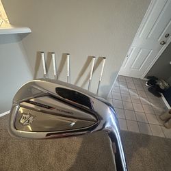 Wilson Dynapower Irons